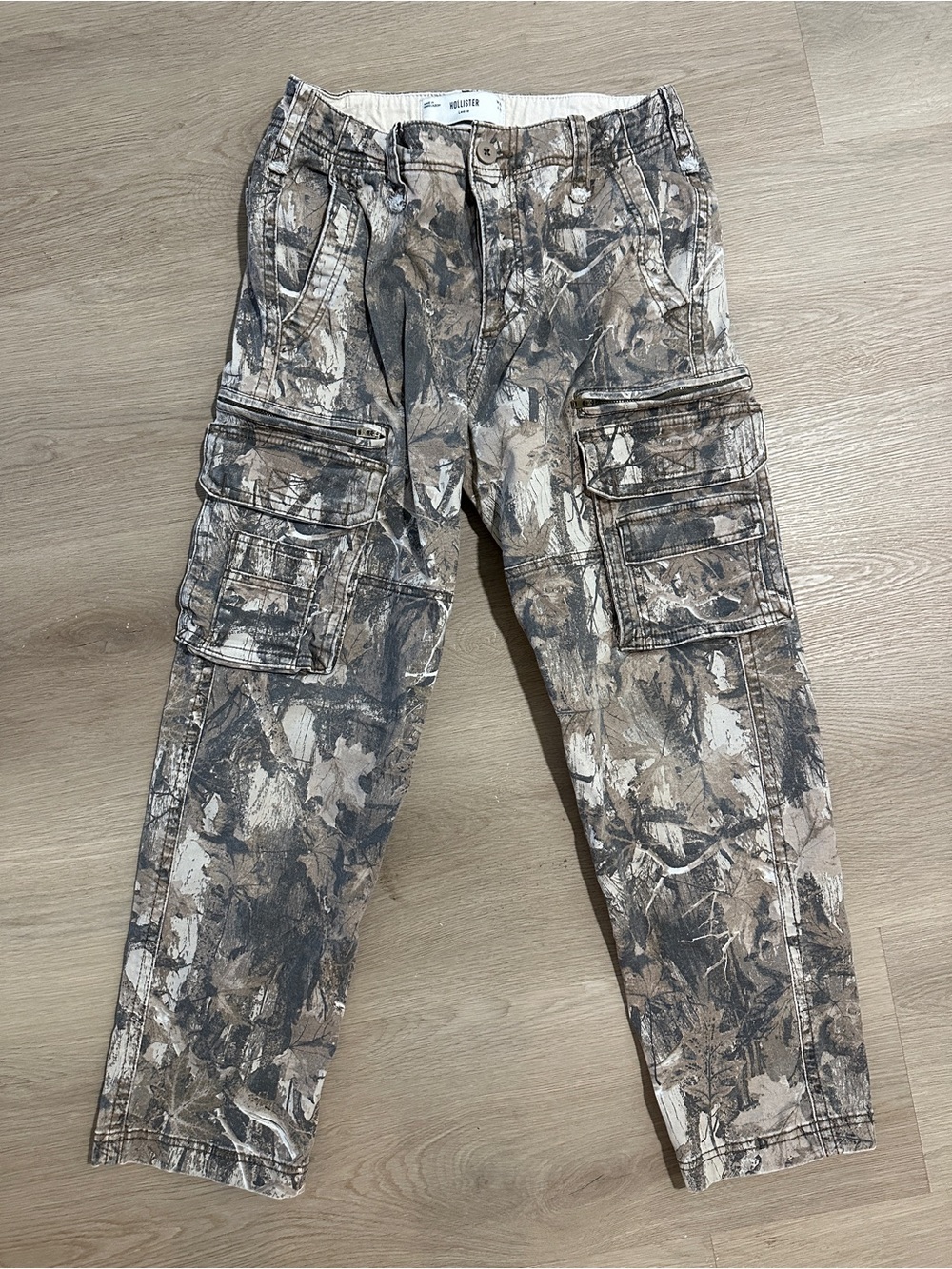 Hollister Men's Camouflage Cargo Pants in Brown and Tan